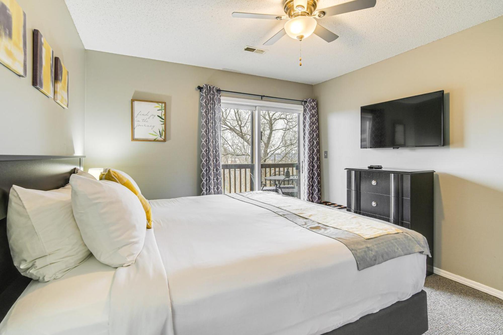 Inviting Branson West Condo With Pool Access מראה חיצוני תמונה