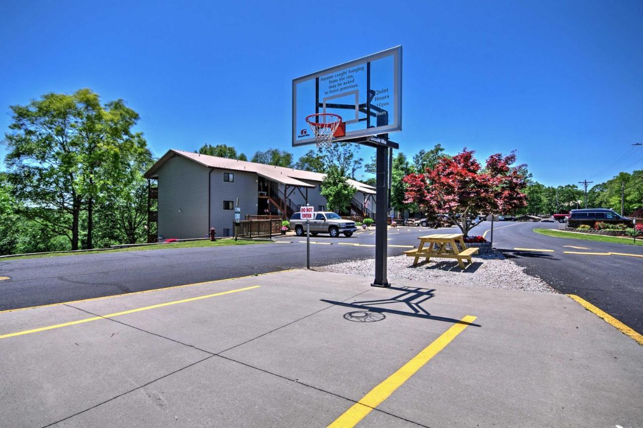 Inviting Branson West Condo With Pool Access מראה חיצוני תמונה
