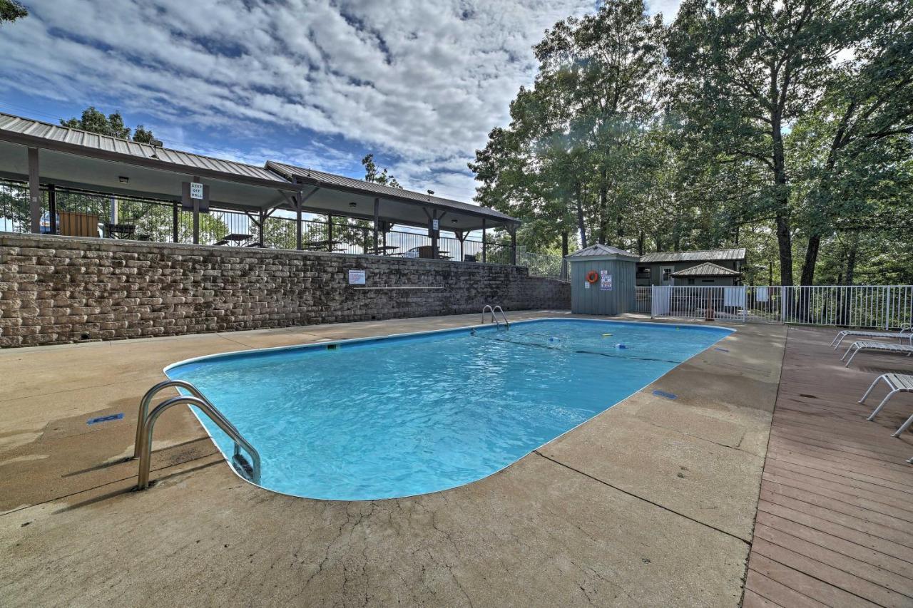 Inviting Branson West Condo With Pool Access מראה חיצוני תמונה